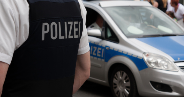 Poliția din Germania anunță că „nu va merge din ușă în ușă” de Crăciun