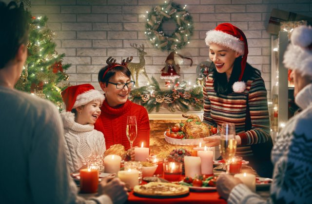 Delicatese pentru masa festivă: 5 m&acirc;ncăruri tradiționale rom&acirc;nești nelipsite &icirc;n prima zi de Crăciun