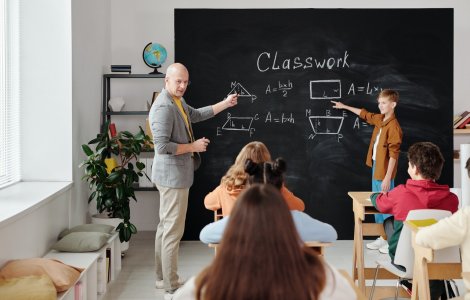 Noul ministru al Educației, Cîmpeanu: „Ne dorim cu toții reîntoarcerea cât mai grabnică la școală”