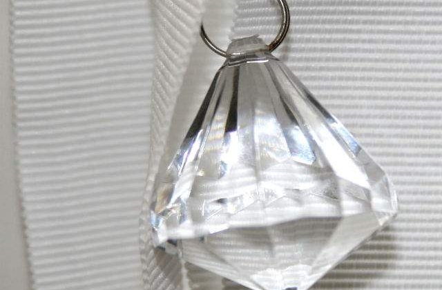 Un diamant-brioleta a fost vandut cu un pret record