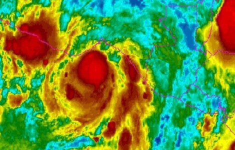 Uraganul Barbara, retrogradat la rangul de furtuna tropicala