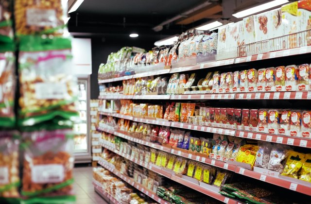 Rom&acirc;nii cheltuie pe alimente de două ori mai mult dec&acirc;t media din Uniunea Europeană