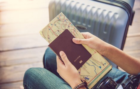 Românii nu vor mai putea călători doar cu buletinul! Când va fi necesar pașaportul pentru a vizita Marea Britanie