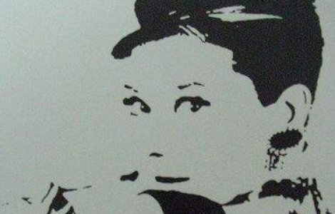 Rochiile actritei Audrey Hepburn, scoase la licitatie