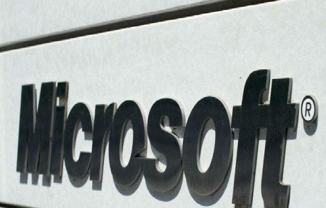 Microsoft reduce pretul Windows RT destinat tabletelor mici