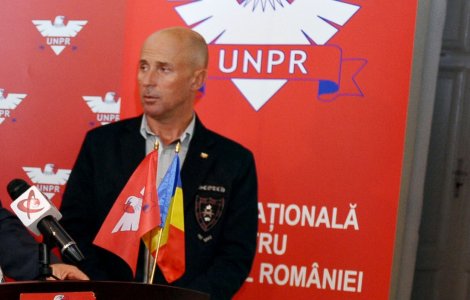 Mugur Mihăescu îl atacă pe Iulian Bulai: „Vai steaua voastră de comuniști!”