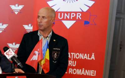 Mugur Mihăescu îl atacă pe...