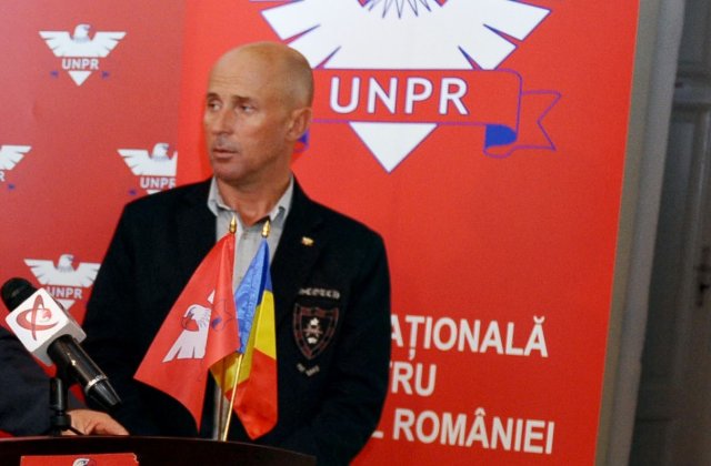 Mugur Mihăescu &icirc;l atacă pe deputatul USR Iulian Bulai: &bdquo;Vagabonțeală! Vai steaua voastră de comuniști!&rdquo;