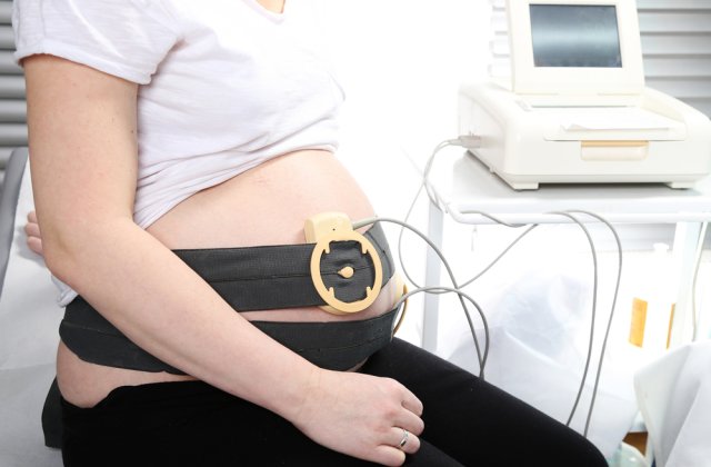 Ginecolog trimis în judecată pentru vătămarea fătului, la cinci ani de la comiterea infracțiunii