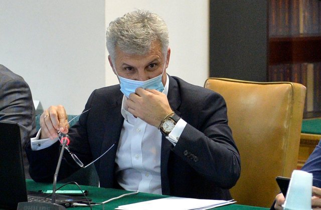 Daniel Zamfir: „Cîțu nu se lasă! Prăduitorii vor să ia Portul Constanța și Hidroelectrica”