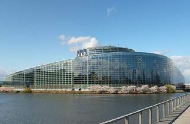 Cladirea Parlamentului European, pericol public!?
