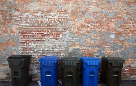 Studiu: Peste 55% dintre romani nu colecteaza selectiv deseurile