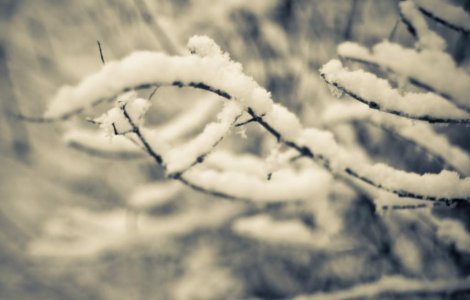 Circulatie ingreunata pe drumurile din tara din cauza zapezii