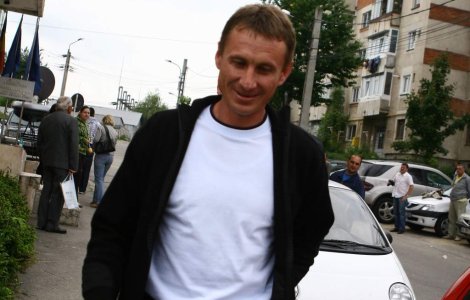 Asistentii Demetrescu si Stanescu, reprimiti in lotul A