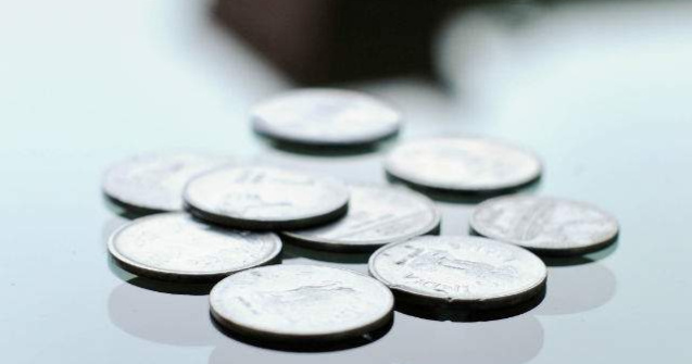 Moneda din argint dedicata Luciei Sturdza - Bulandra, in circulatie