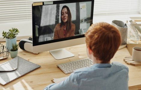 Circa 3.600 de elevi din județul Mureș riscă să rămână cu mediile neîncheiate