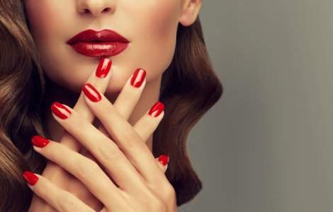  Top  3 alimente care îți vor face unghiile mai rezistente