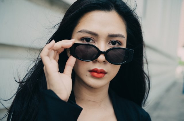 Cum să-ți îngrijești părul acasă la fel ca la salon