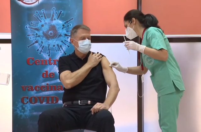 VIDEO Iohannis s-a vaccinat anti-COVID la Spitalul Militar Central &bdquo;Carol Davila&rdquo;