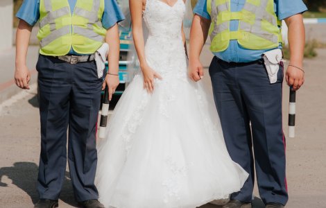 Nuntă oprită de polițiști în Galați! Câți invitați erau prezenți la eveniment