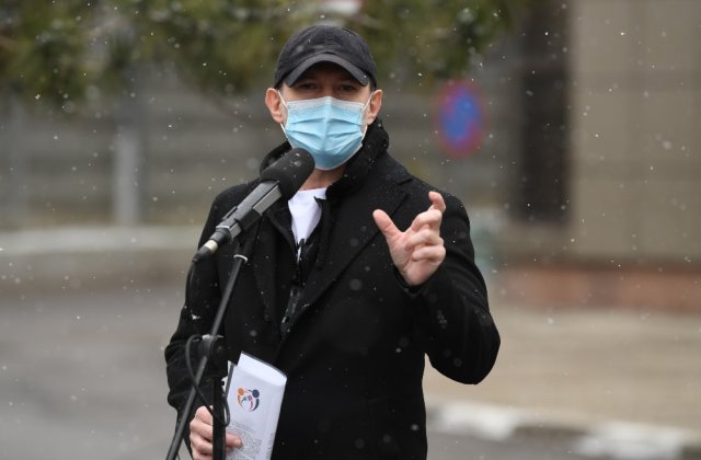 Florin C&icirc;țu, despre campania de vaccinare: &bdquo;Merge bine!&rdquo;