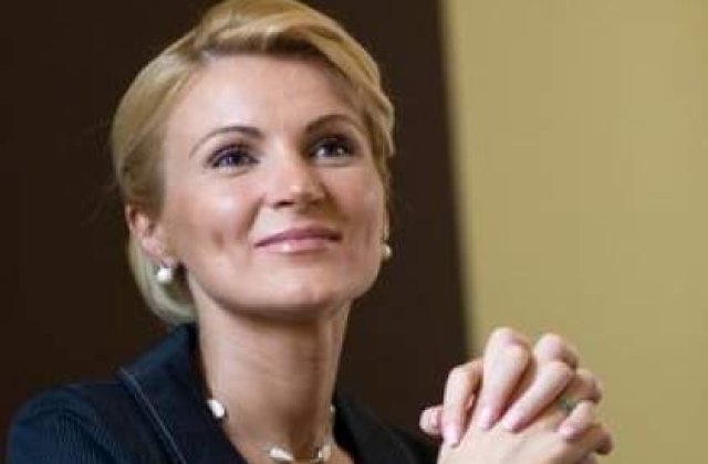 Andreea Vass: "Nu excludeti femeile din urmatorul Guvern!"