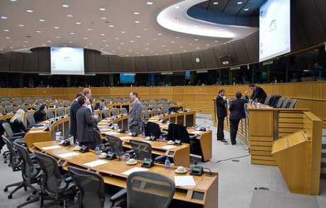 Parlamentul European: Dreapta pledeaza pentru prezenta crucifixelor in scoli