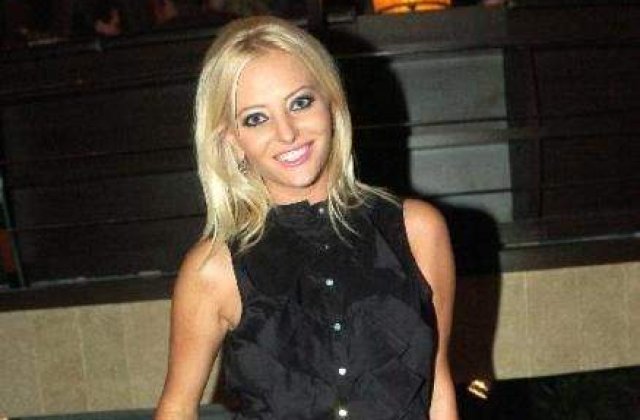 Delia si-a scos vecinii din minti