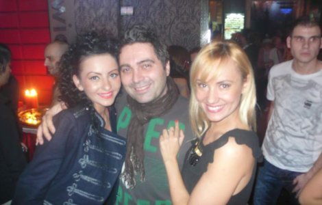 Bebelusa Oana si-a sarbatorit ziua de nastere alaturi de colegi