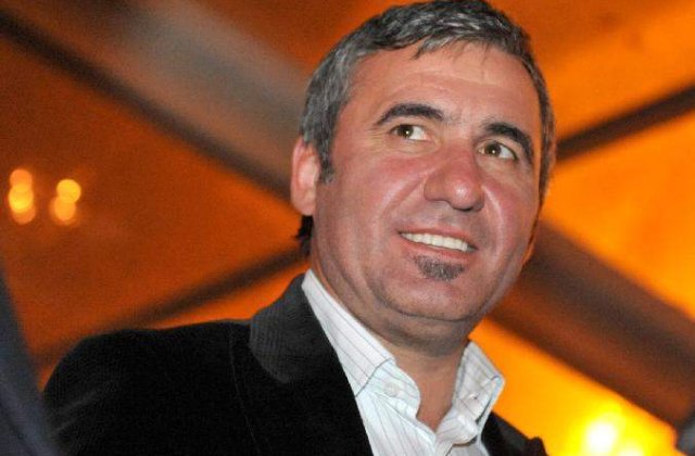 Hagi despre Gigi: "Cred ca si-a dat seama cat a gresit"