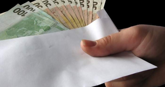 Seful DNA Slobozia, acuzat de luare de mita