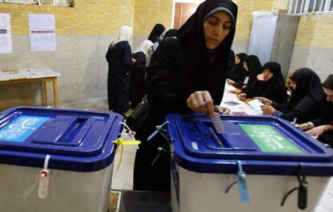 Iranienii isi aleg presedintele: Sectiile de votare s-au deschis