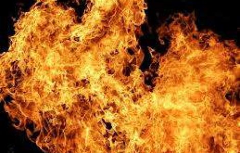 Bihor: Un muncitor disponibilizat si-a INCENDIAT seful