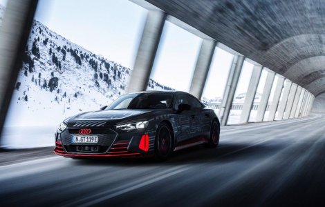 Imagini noi cu Audi e-tron GT: modelul electric va fi prezentat pe 9 februarie