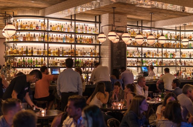 Se redeschid restaurantele, cafenelele, barurile, sălile de spectacol din Capitală