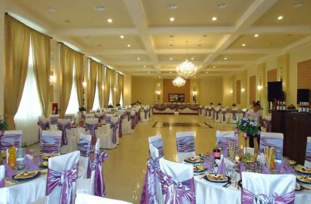 Toxiinfectie la Satu Mare: Restaurantul a fost amendat cu 20.000 de lei