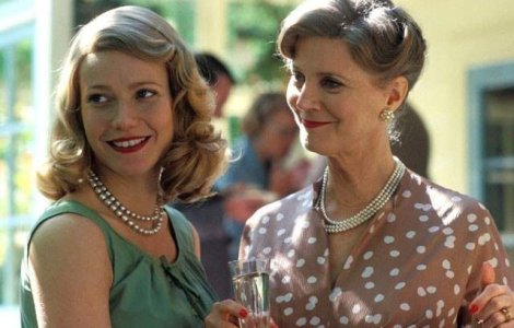 Cand incep femeile sa se transforme in mamele lor?