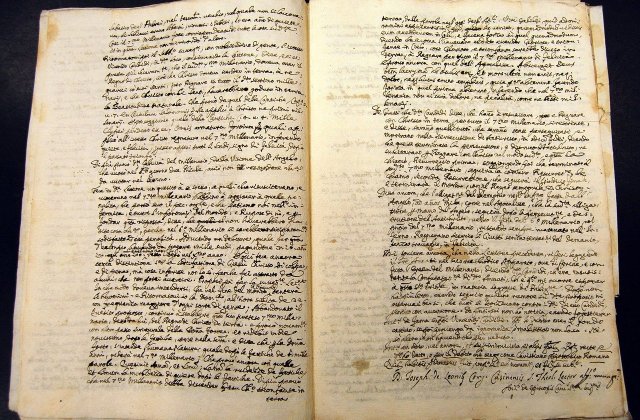 VIDEO Manuscris a lui Napoleon I despre Bătălia de la Austerlitz, scos la v&acirc;nzare la Paris pentru 1 milion de euro