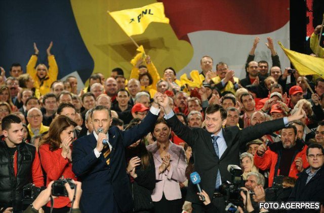 Cum explica Geoana "tradarea" parlamentarilor PSD care au votat Guvernul