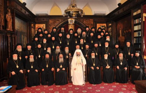 Comisia de revizuire: Rolul Bisericii, inaintea rolului Casei Regale