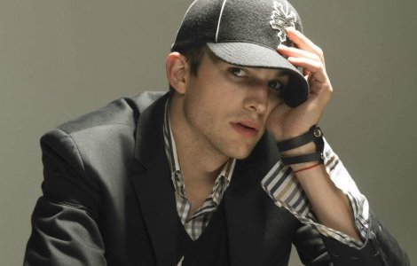 Demi Moore face dezvaluiri jenante despre penisul lui Kutcher