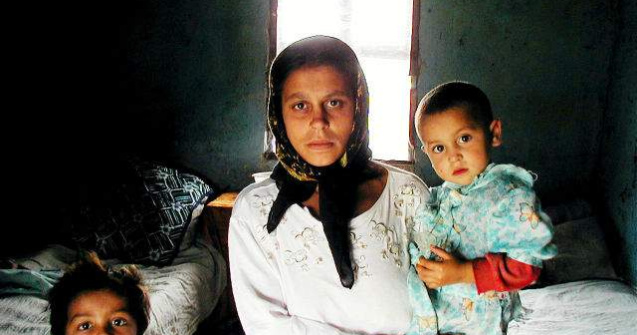 Amnesty International indeamna Romania sa puna capat evacuarii fortate a romilor