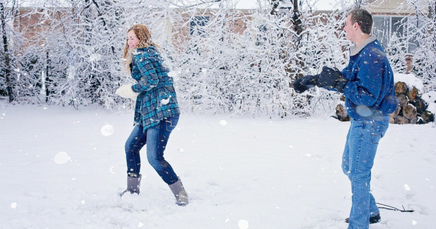 Doi englezi, amendați cu 10.000 de lire pentru o bătaie cu bulgări de zăpadă