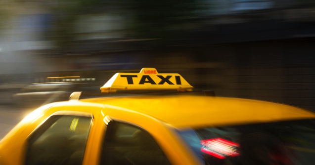 Taxiuri dotate cu POS pentru plata curselor cu cardul. În ce oraș din țară