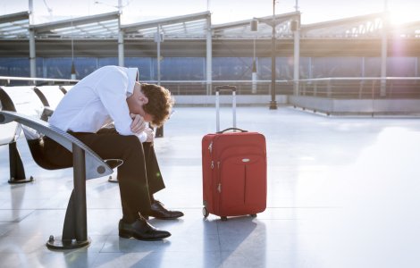 Români blocați pe un aeroport din Mexic, după ce autoritățile le-au luat actele