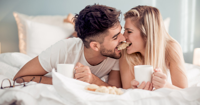  Top  3 moduri frumoase de a-ți începe ziua alături de partenerul tău