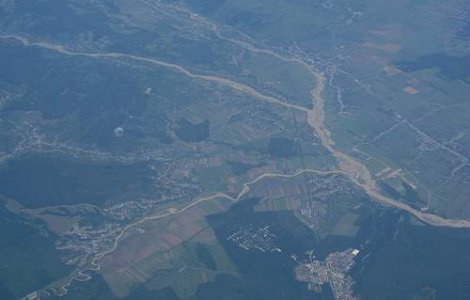 Neamt: Zeci de persoane evacuate din cauza pericolului de inundatii