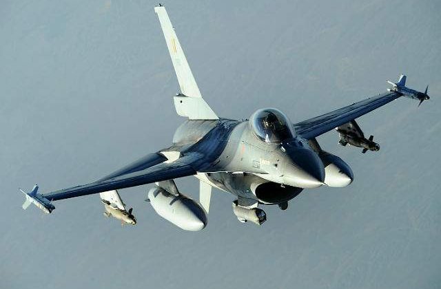 Guvernul roman a aprobat achizitionarea a 12 avioane vechi F-16