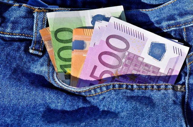 Eurostat: Bulgaria, Ungaria și Rom&acirc;nia sunt pe ultimele locuri &icirc;n UE la salariul minim pe economie