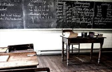 Guvernul a decis: 15.000 de posturi vor fi reduse in invatamant